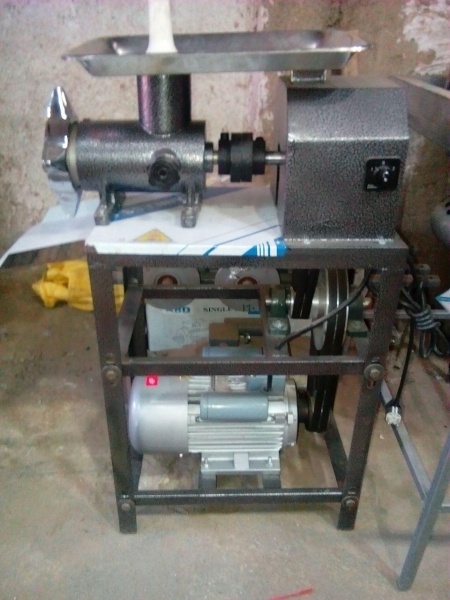 چرخ گوشت صنعتی 32 تسمه ای ایستاده